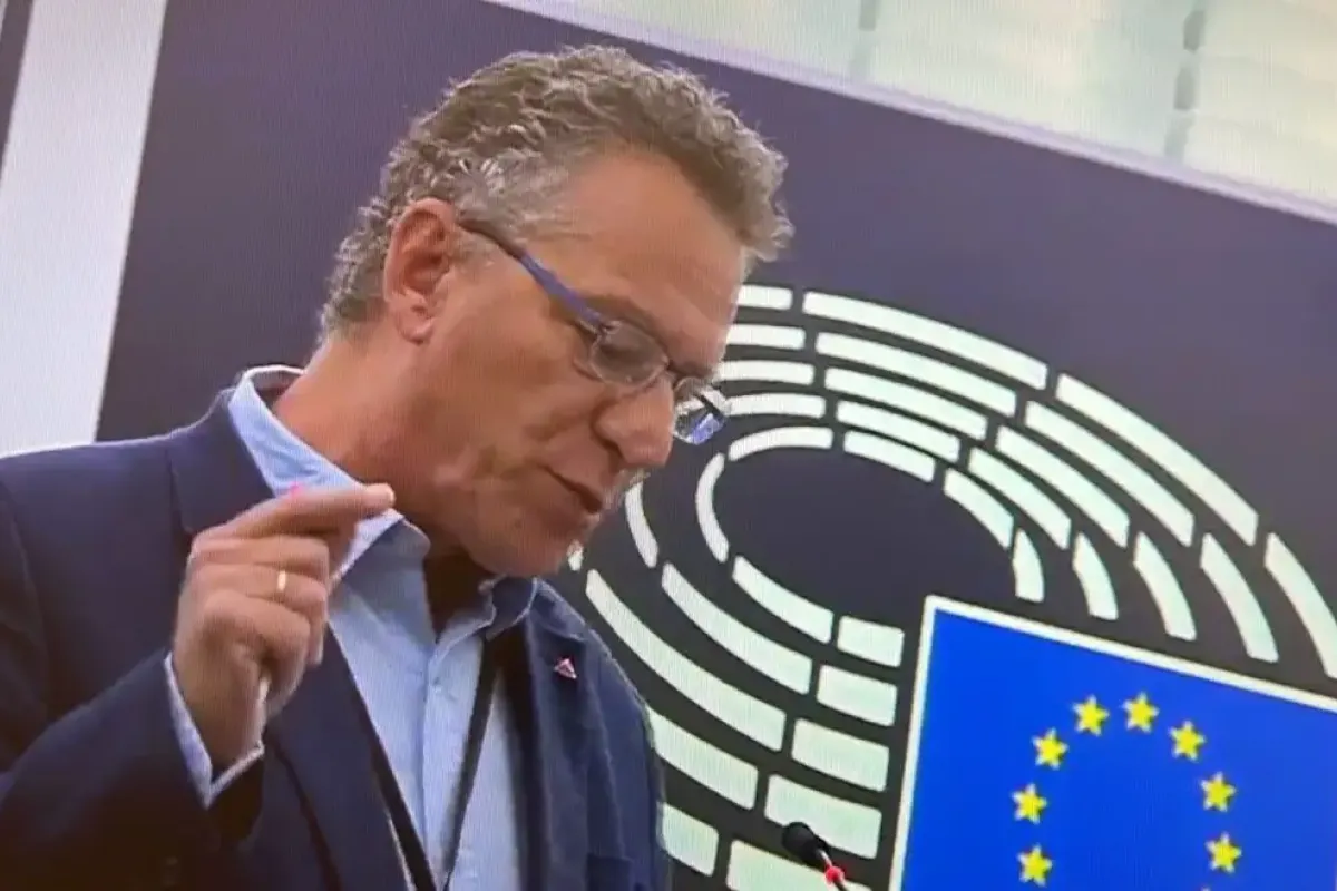 Κώστας Αρβανίτης για Πολωνία: «Παιχνίδι εξόντωσης της άλλης άποψης τα «πατριωτικά διαπιστευτήρια» που ζητούνται»