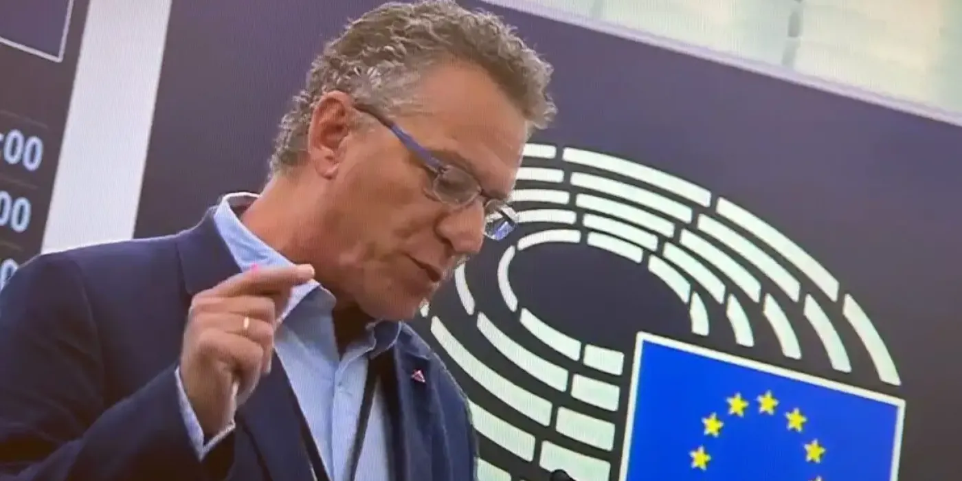 Κώστας Αρβανίτης για Πολωνία: «Παιχνίδι εξόντωσης της άλλης άποψης τα «πατριωτικά διαπιστευτήρια» που ζητούνται»